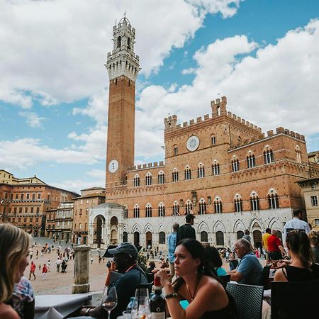 Asso Di Picche Apartment Siena Exterior photo