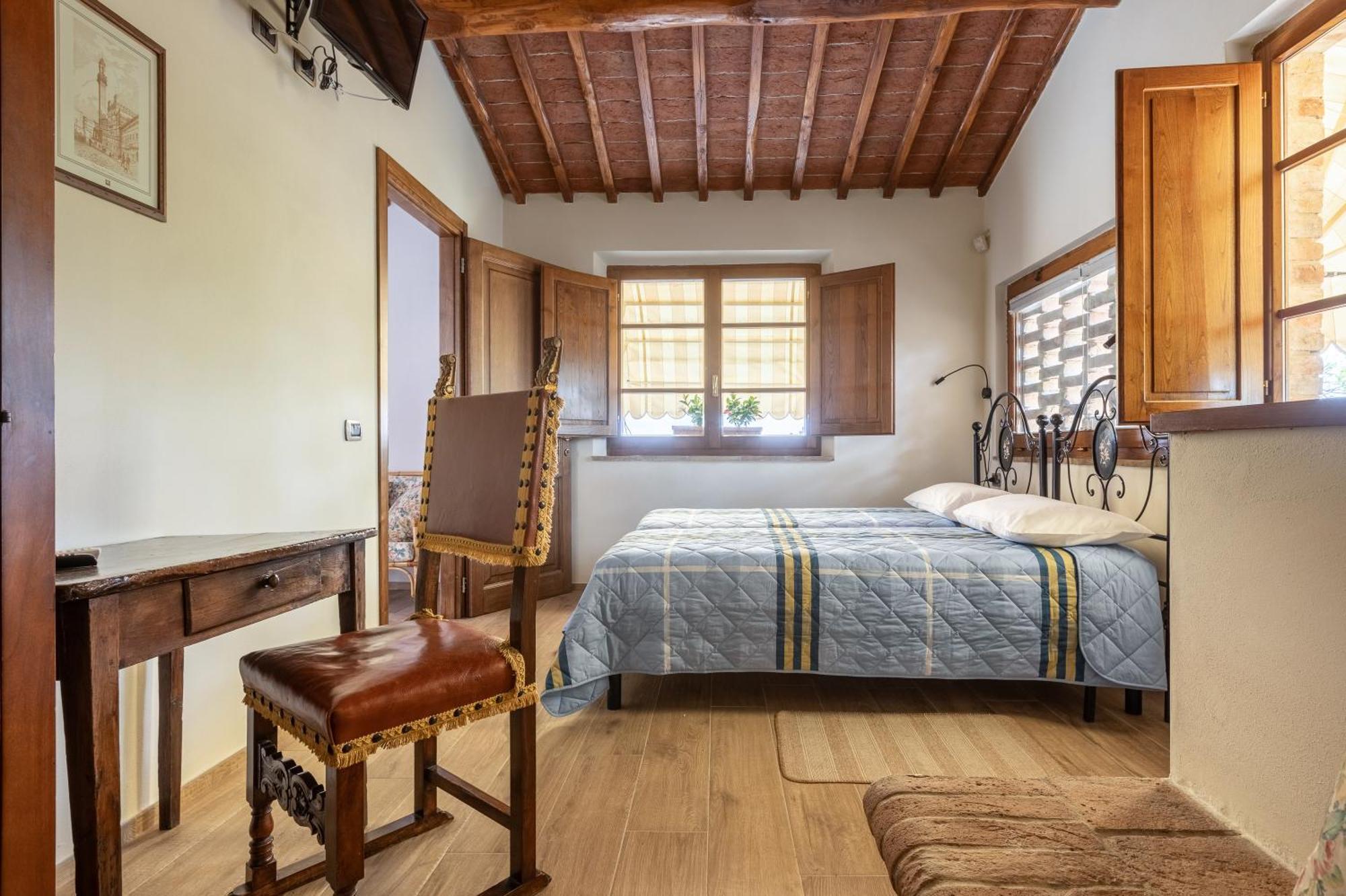 Asso Di Picche Apartment Siena Exterior photo